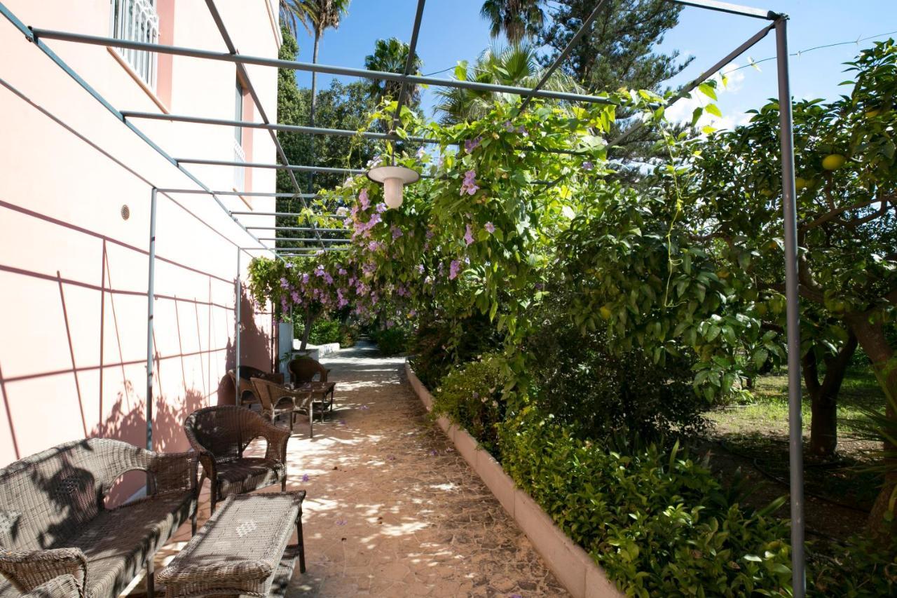 Villa Pampalone - B&B In Dimora Storica Трапани Екстериор снимка